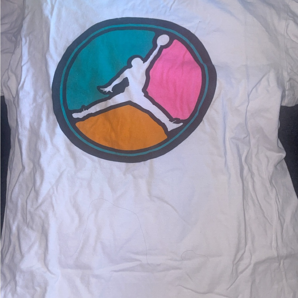 Jordan air girls size medium pink t shirt